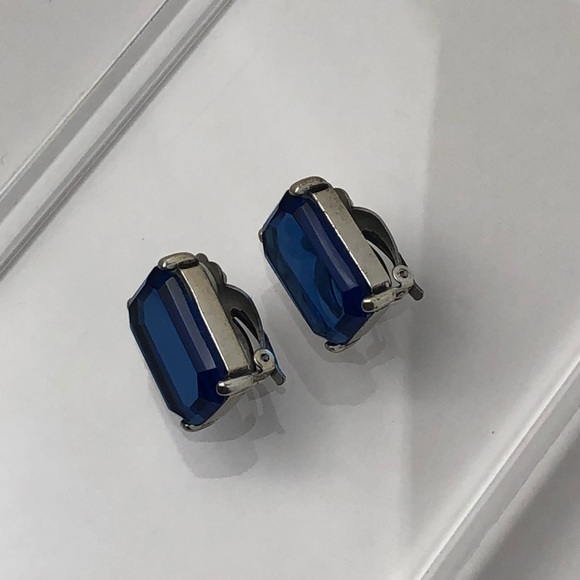 VTG EMERALD CUT BLUE MIRROR GLASS EARRINGS - Picture 7 of 13